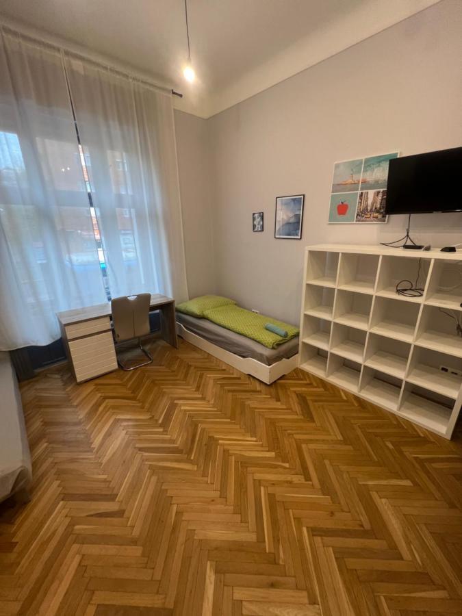 Roland Downtown - Buda Budapešť
